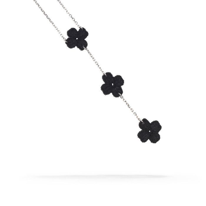 unforgivably-chic-trilogy-necklace-black-b